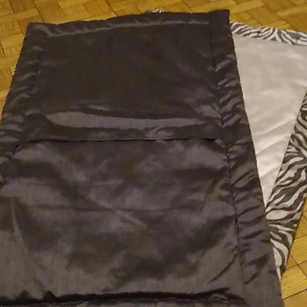 Set of 2 extra large pillow shams